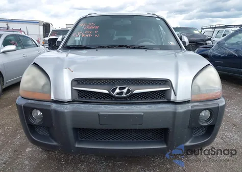 2009 Hyundai Tucson Se z USA, uszkodzony, nr VIN KM8JN72DX9U943304
